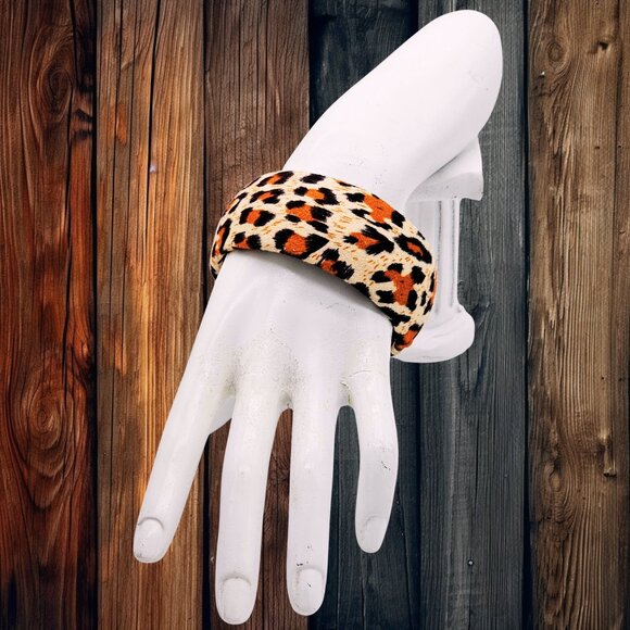 Leopard Print Fabric-Wrapped Chunky Bangle Bracelet — Animal Print Statement - Picture 5 of 7